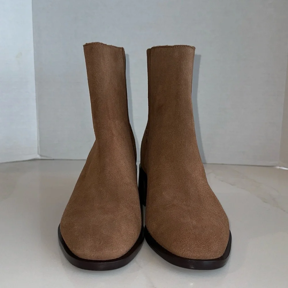 Dolce Vita Linny H20 Boots Suede Truffle Brown
